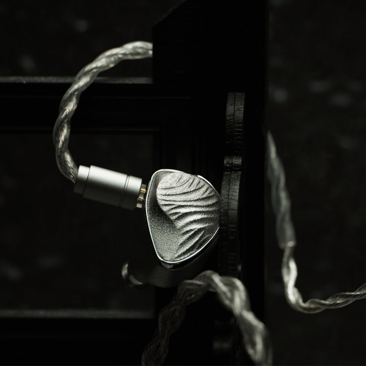 TANGZU Yuan Li Remake Edition 10mm DLC Wired IEMs