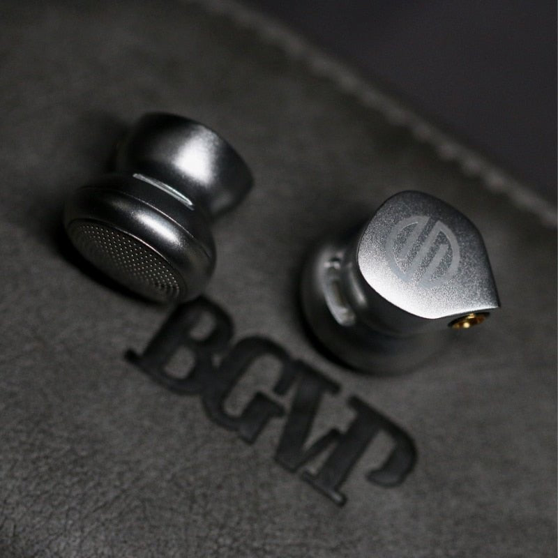 BGVP DX6 Flat Head Plug Earburd Bass Metal In Ear Earphone Super Bass - The HiFi Cat