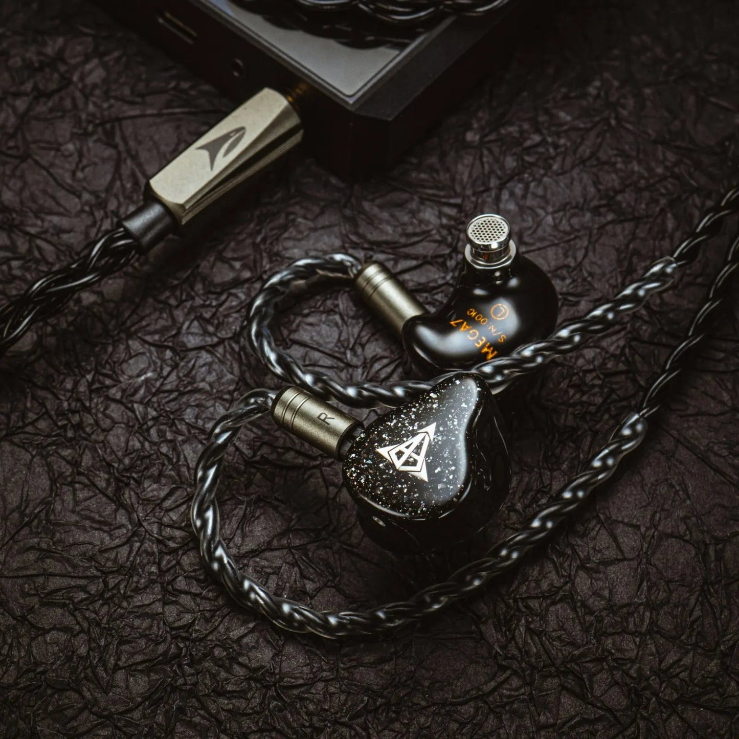 Hisenior Mega7 7 - Drivers Hybrid HiFi IEM 4BAs(Sonion)+2BAs(Knowles) +1DD - The HiFi Cat