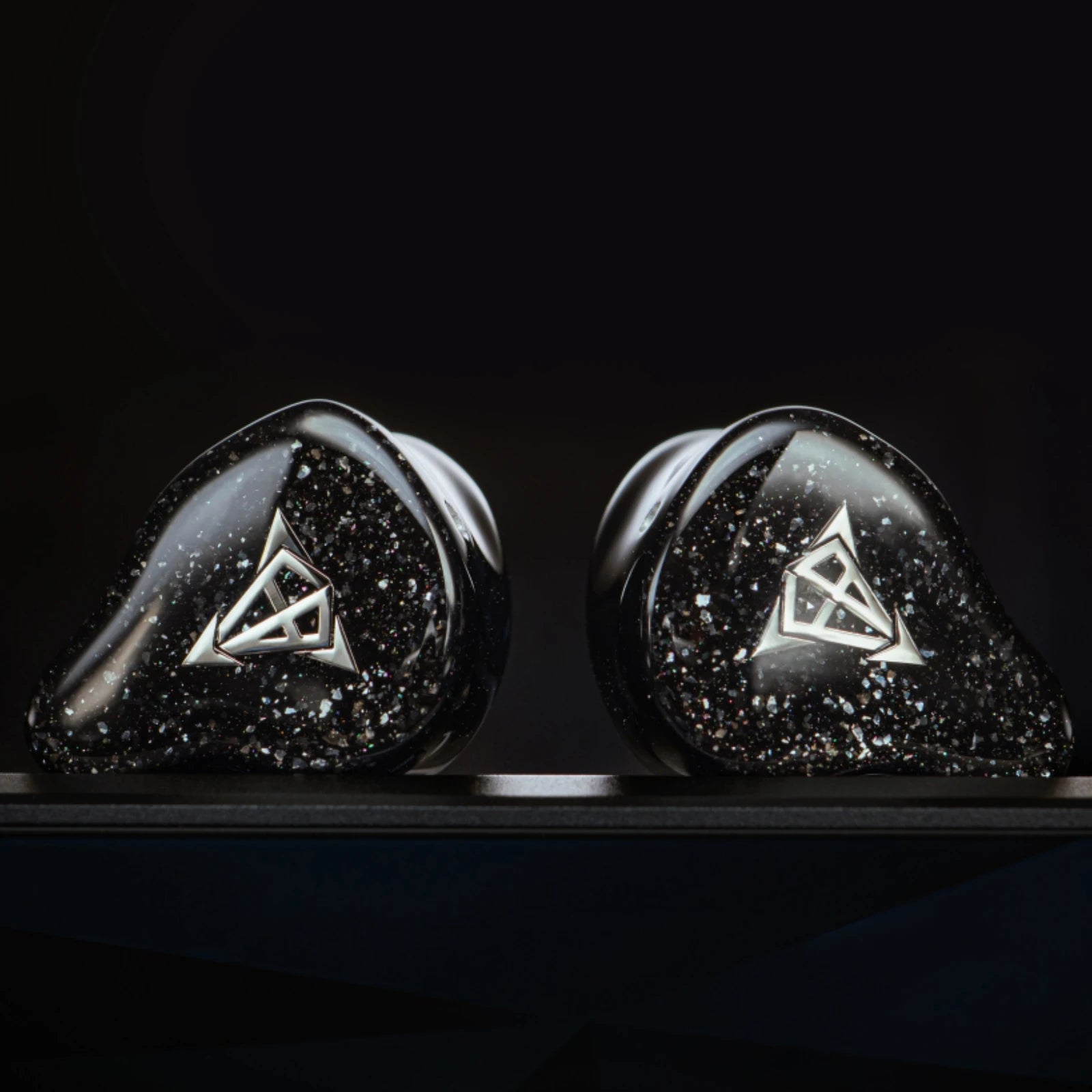 Hisenior Mega7 7-Drivers Hybrid HiFi IEM 4BAs(Sonion)+2BAs(Knowles