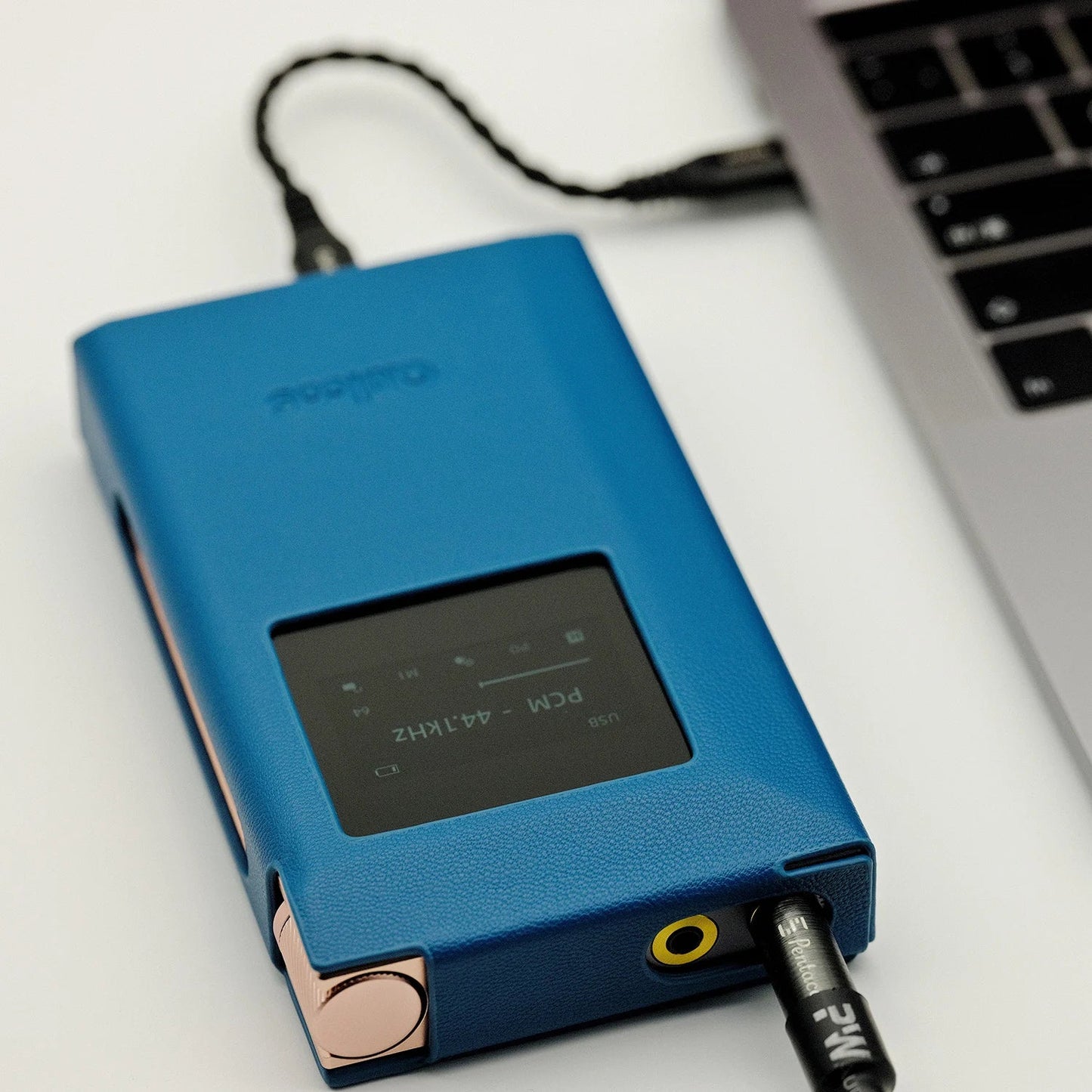 QULOOS MUB5 R2R Portable DAC Headphone Amplifier - The HiFi Cat