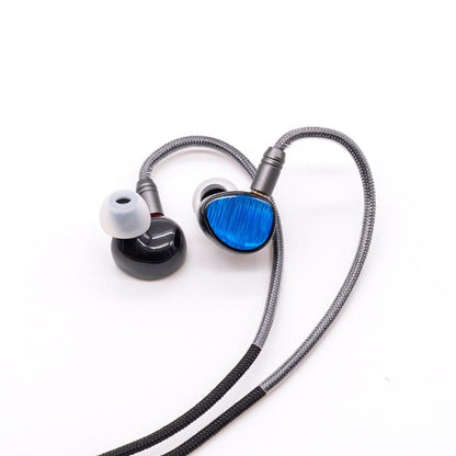 shuoer Soloist | Silicone fused Kevlar dynamic driver IEM headphones with dual pin OCC 2.5mm balanced cable and 4.4mm adapter - The HiFi Cat